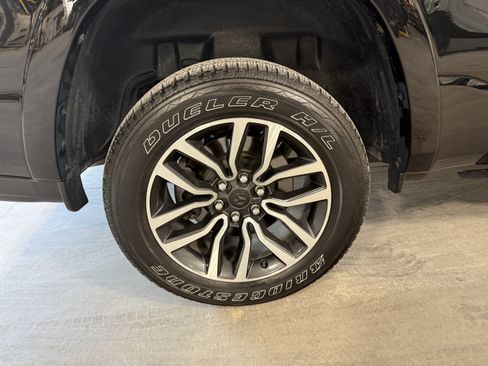 Used 2025 RAM 1500 Limited AWD/4WD image 5