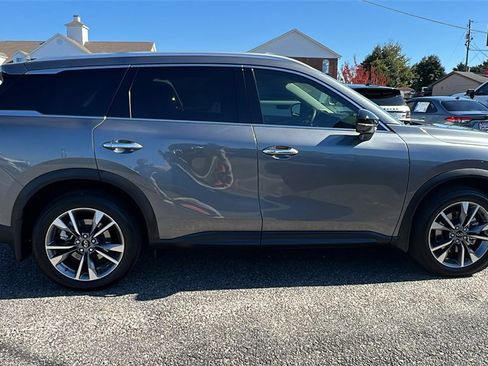Used 2024 INFINITI QX60 Luxe w/ Performance Audio Package image 4