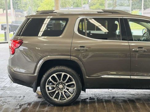 Used 2020 GMC Acadia Denali w/ Technology Package AWD/4WD image 6