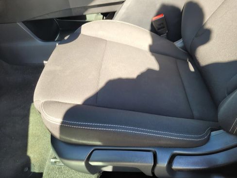 Used 2024 Nissan Rogue S AWD/4WD image 18