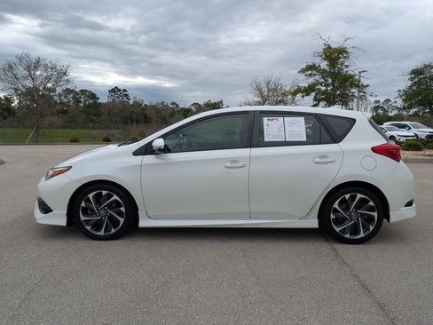 Used 2017 Toyota Corolla iM w/ All-Weather Mat Package FWD image 8