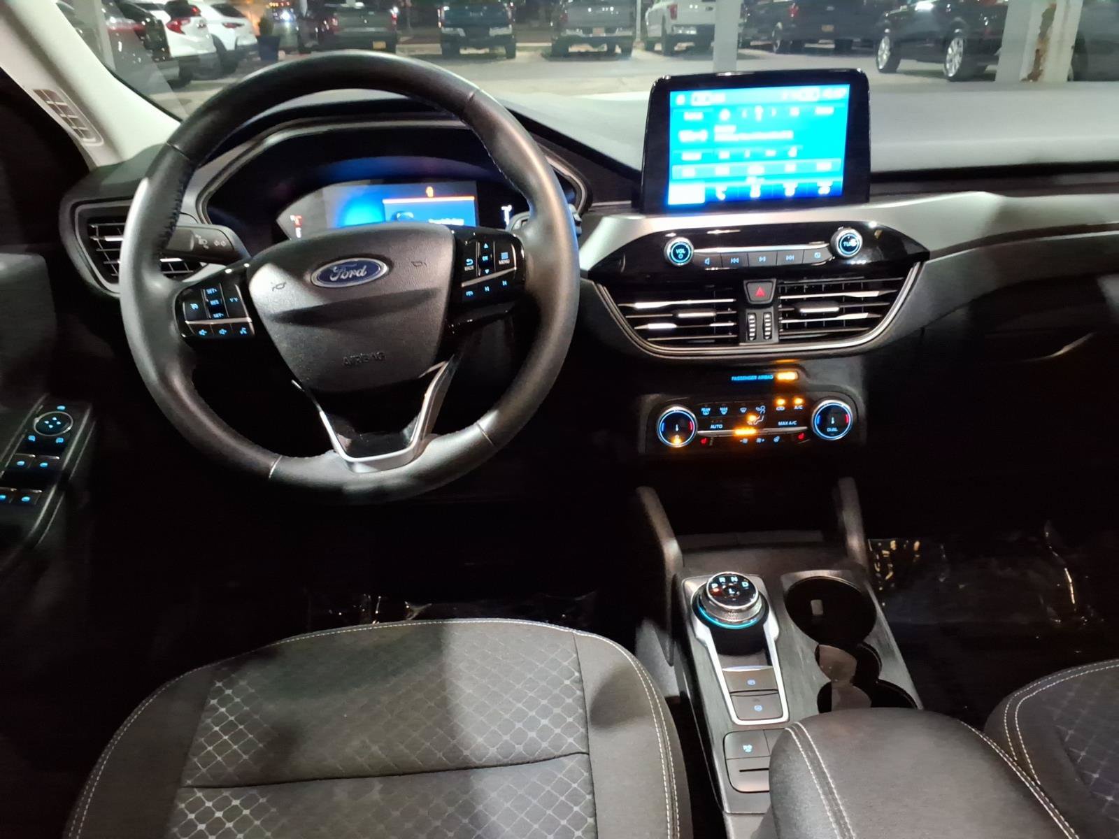 Certified 2024 Ford Escape Active w/ Cold Weather Package FWD image 13