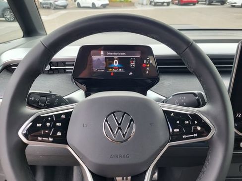 New 2025 Volkswagen ID. Buzz Pro S RWD image 12