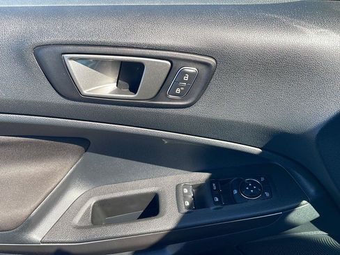 Used 2021 Ford EcoSport SE FWD image 12