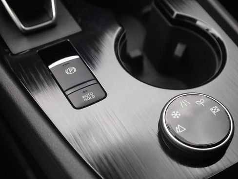 New 2026 Nissan Rogue SV AWD/4WD image 18