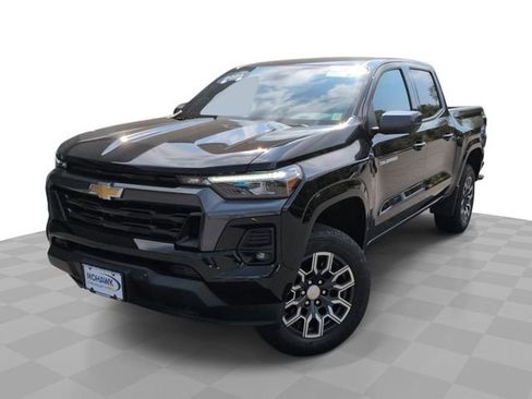 Used 2024 Chevrolet Colorado LT w/ LT Convenience Package III AWD/4WD image 1