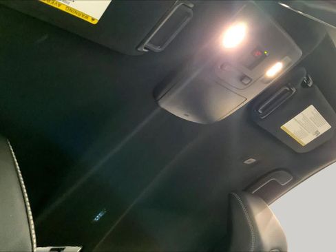 Used 2025 Toyota Camry SE FWD image 14