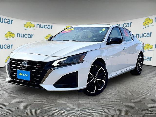Certified 2024 Nissan Altima 2.5 SR w/ SR Premium Package AWD/4WD image 3