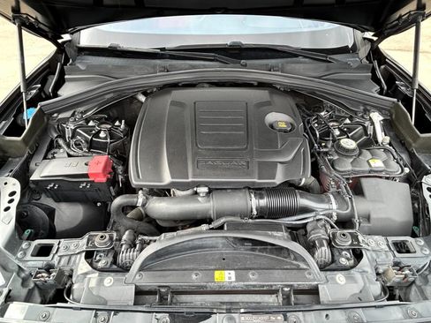 Used 2018 Jaguar F-PACE R-Sport image 23