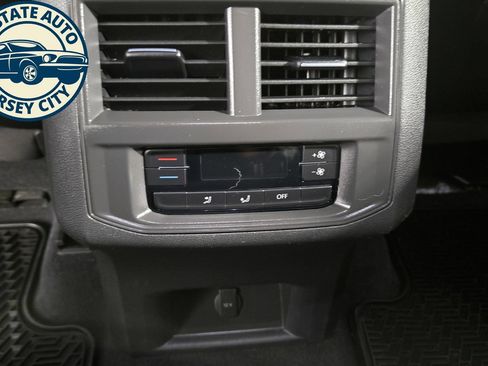 Used 2023 Volkswagen Atlas SE AWD/4WD image 29