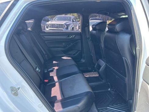 Used 2018 Honda Accord Sport image 18