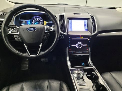 Used 2019 Ford Edge Titanium w/ Cold Weather Package AWD/4WD image 22