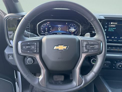 Used 2025 Chevrolet Silverado 1500 High Country w/ High Country Premium Package AWD/4WD image 11