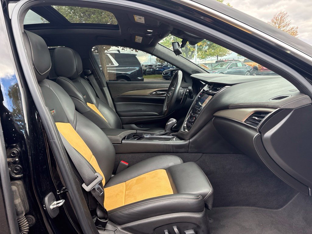Used 2019 Cadillac CTS V w/ Carbon Fiber Package RWD image 28