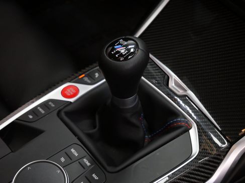 Used 2026 BMW M2 w/ Lighting Package RWD image 26