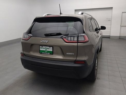 Used 2020 Jeep Cherokee Latitude FWD image 7
