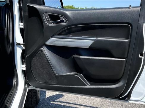 Used 2022 Chevrolet Colorado LT w/ Fleet Safety Package RWD image 29