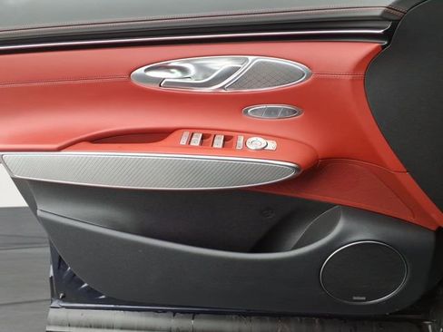 Used 2023 Genesis GV70 2.5T w/ Sport Prestige Package image 17