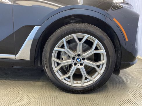 Used 2023 BMW X7 xDrive40i w/ Parking Assistance Package image 55