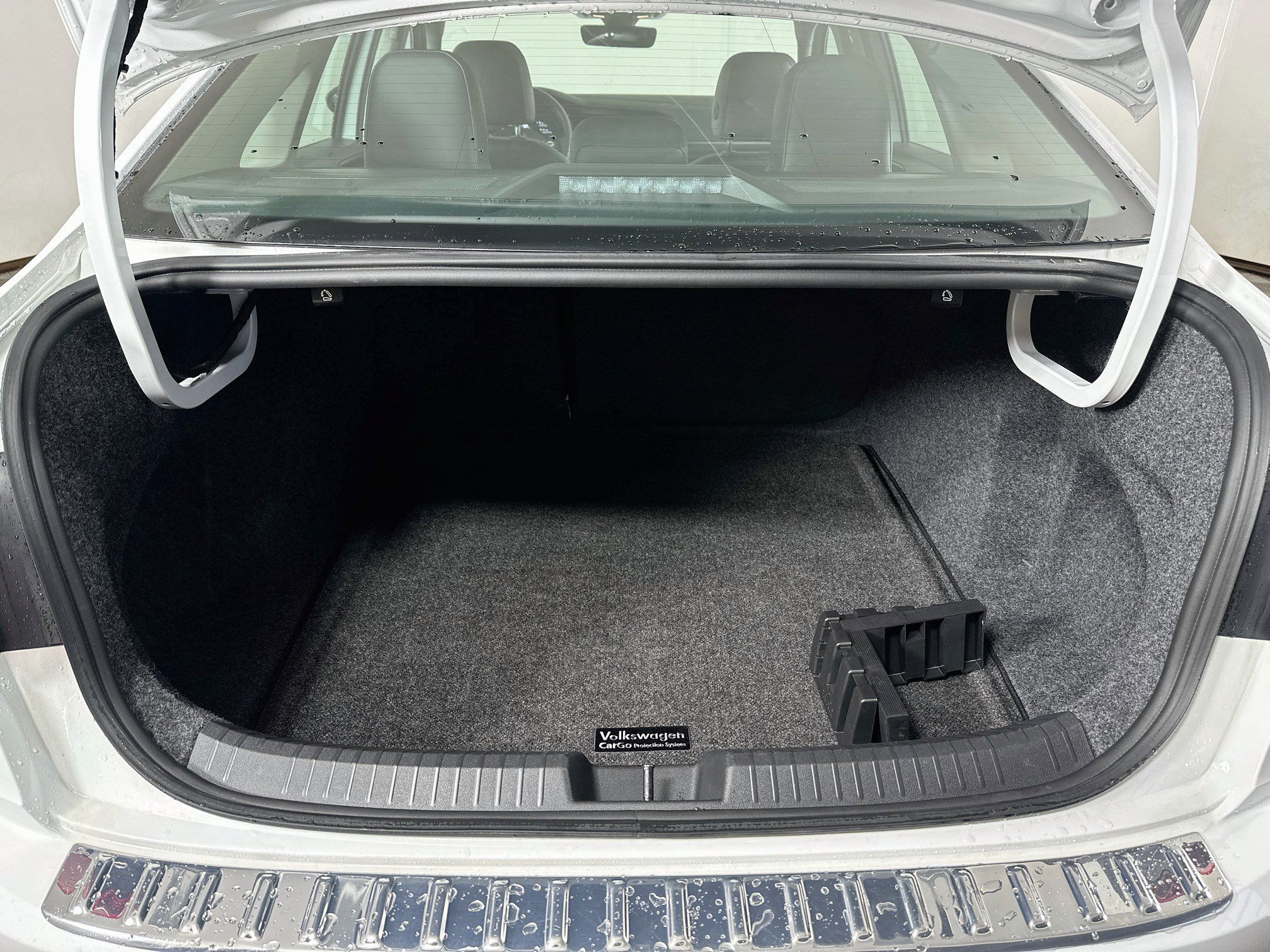 Used 2021 Volkswagen Jetta SEL FWD image 25