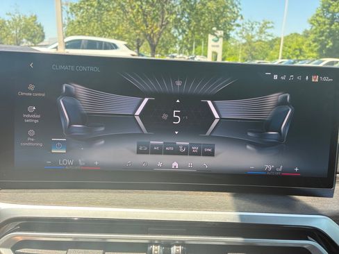 Used 2024 BMW i4 eDrive35 w/ M Sport Package RWD image 18