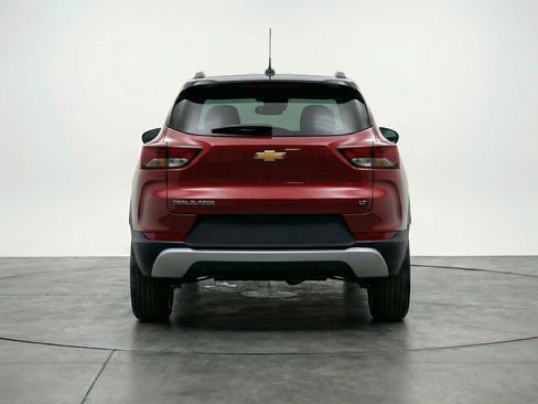 Used 2025 Chevrolet TrailBlazer LT FWD image 7