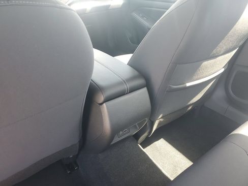 Used 2025 Nissan Altima 2.5 SV w/ SV Premium Package FWD image 16