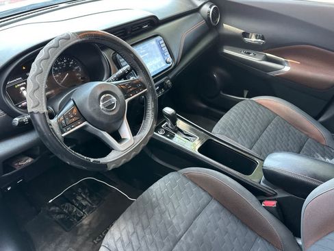 Used 2021 Nissan Kicks SR w/ Interior Electronics Package FWD image 14