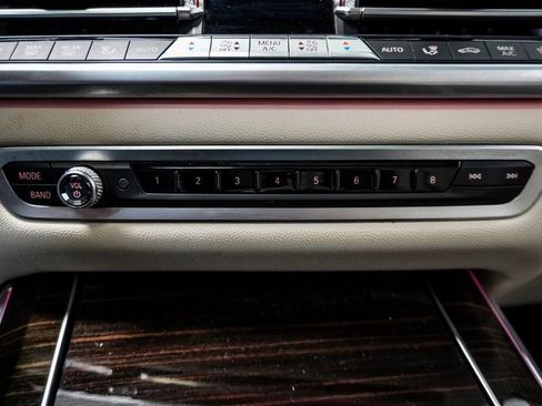 Used 2020 BMW X5 M50i w/ Premium Package image 44