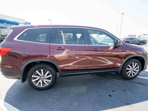 Used 2021 Honda Pilot EX image 6