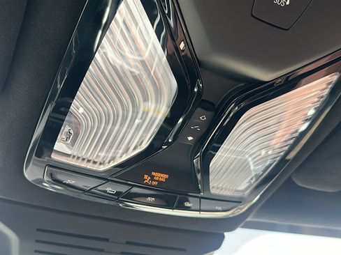 New 2026 BMW X7 M60i image 29