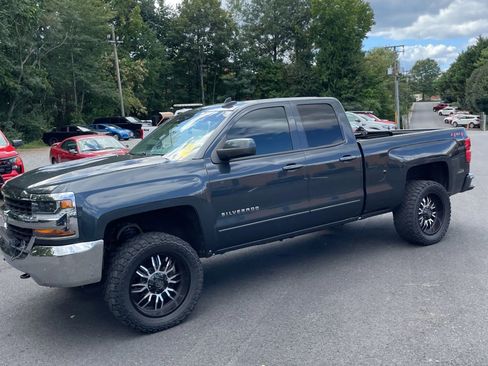 Used 2018 Chevrolet Silverado 1500 LT image 2