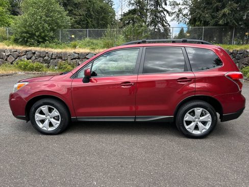 Used 2015 Subaru Forester 2.5i Premium w/ Popular Package #2 AWD/4WD image 2