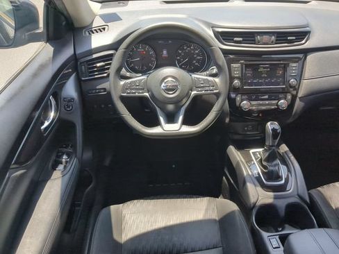 Used 2019 Nissan Rogue SV FWD image 28