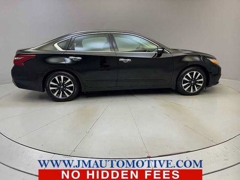 Used 2018 Nissan Altima 2.5 SV w/ 2.5 SV Technology Package FWD image 6