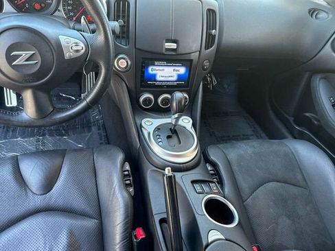Used 2009 Nissan 370Z Touring image 16