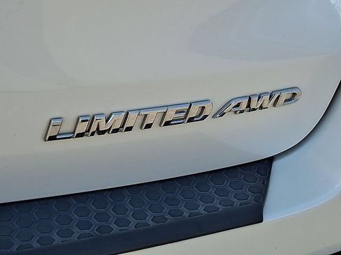 Used 2016 Toyota Highlander Limited AWD/4WD image 29