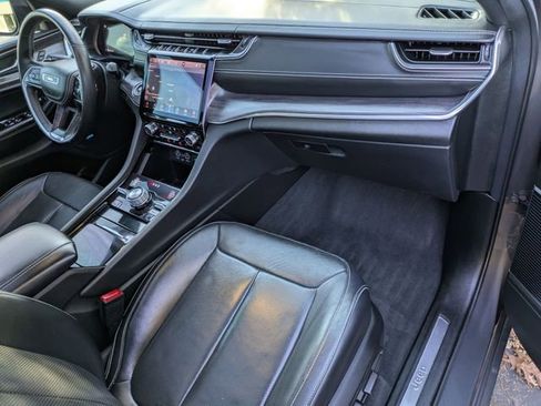 Certified 2022 Jeep Grand Cherokee L Overland AWD/4WD image 32