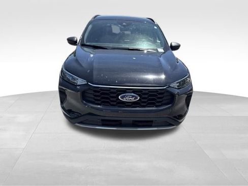 Used 2025 Ford Escape ST-Line FWD image 2