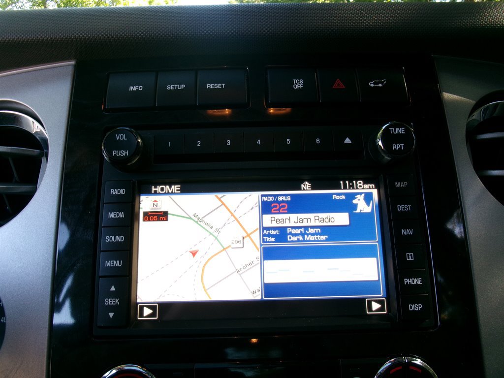 Used 2012 Ford Expedition Limited AWD/4WD image 39