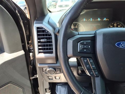 Used 2018 Ford F150 XLT w/ Equipment Group 302A Luxury AWD/4WD image 28