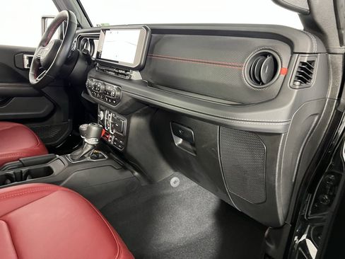 Used 2024 Jeep Wrangler Unlimited Rubicon 392 image 34