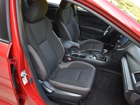 Used 2018 Subaru Impreza 2.0i Sport AWD/4WD image 18