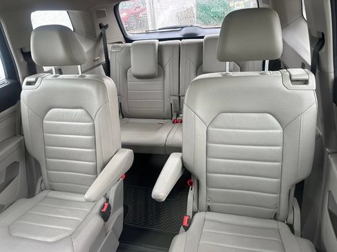 Used 2023 Volkswagen Atlas SEL Premium AWD/4WD image 45