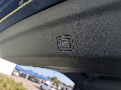New 2026 GMC Yukon AT4 w/ AT4 Premium Plus Package AWD/4WD image 33