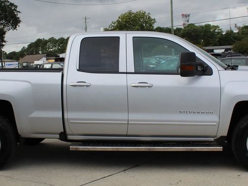 Used 2018 Chevrolet Silverado 1500 LT w/ Trailering Package image 6