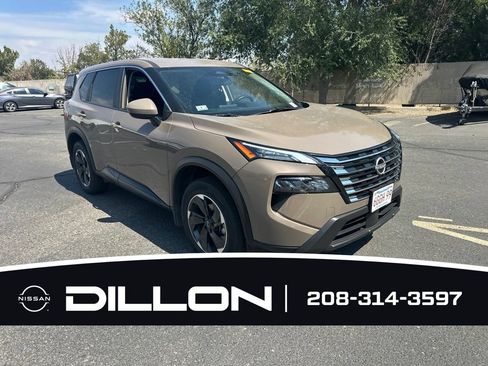 Used 2025 Nissan Rogue SV AWD/4WD image 13
