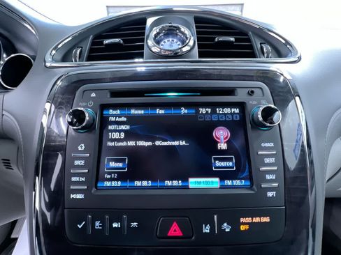 Used 2017 Buick Enclave Premium w/ Experience Buick Package AWD/4WD image 26