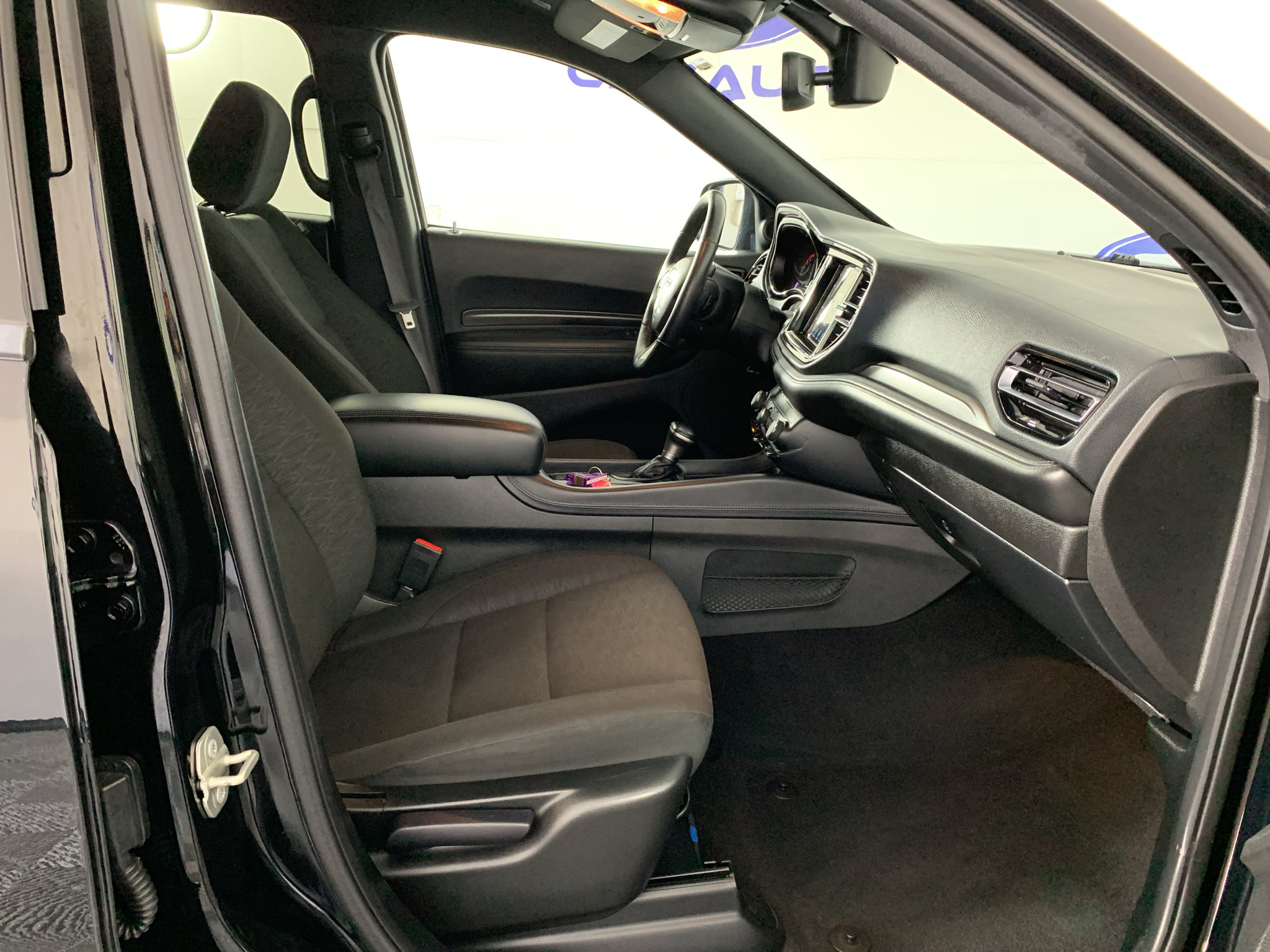 Used 2023 Dodge Durango SXT RWD image 38