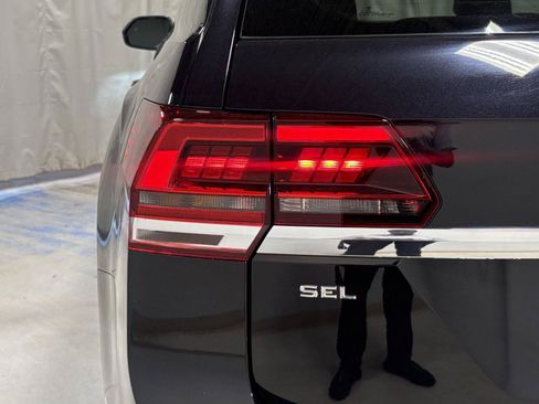 Used 2019 Volkswagen Atlas SEL Premium AWD/4WD image 36